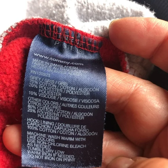 TOMMY HILFIGER BOYS LONG SLEEVES ZIP UP HOODIE IN RED BLUE AND GRAY SIZE M 12/14 - Picture 8 of 11
